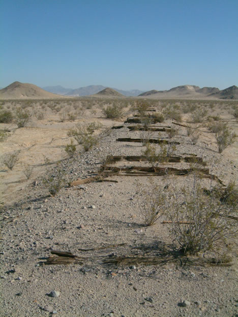 Looking north along the T&T berm as we approach the Mesquite Hills.