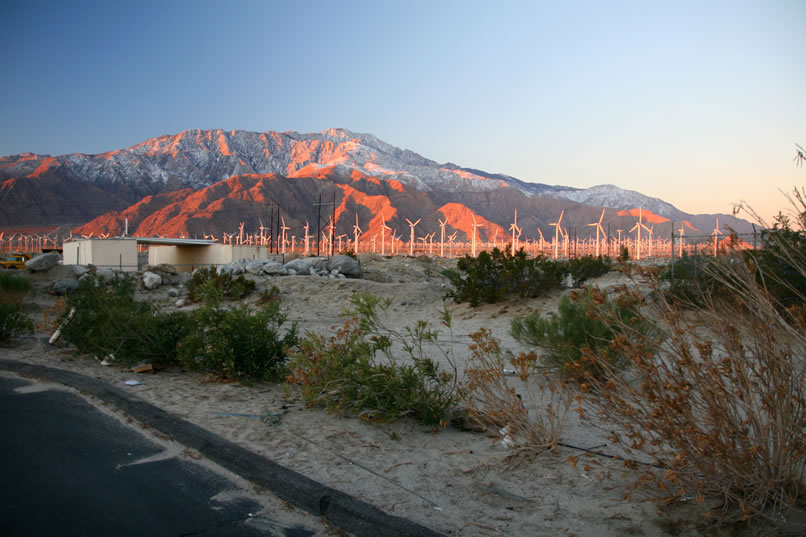 An early start gets us out to the Palm Springs area by sunrise where we have breakfast at the local Jack in the Box.  We can tell from the low snow level on Mount San Jacinto that it's going to be a cold day!