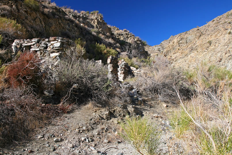 Here's another view of the cabin ruins looking up canyon, where we're going next to check out that part of the structure.