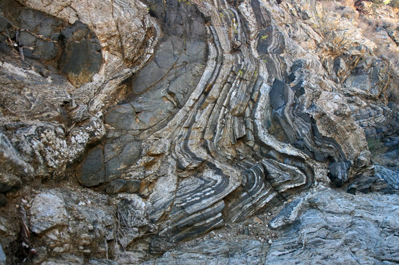 There are also more folded rock formations.