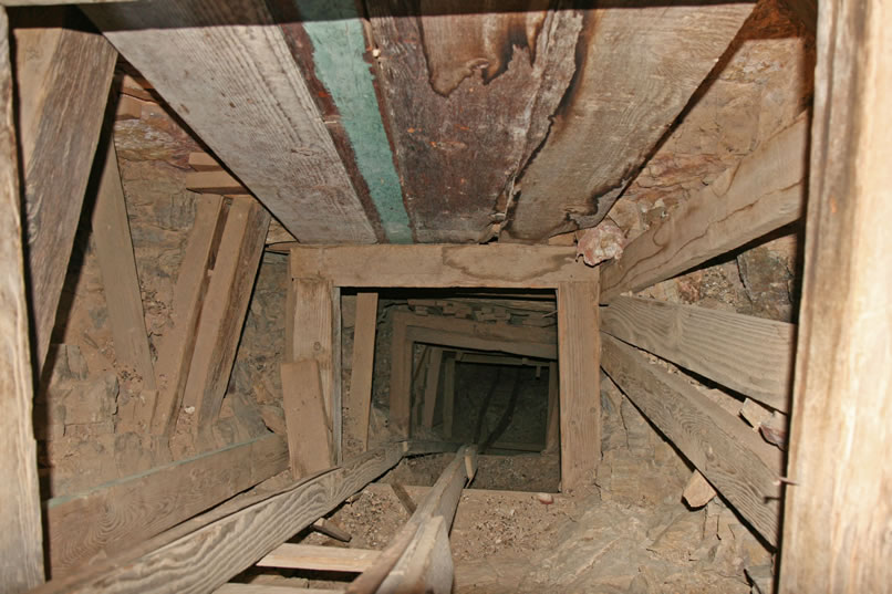 So, here's the view down the shaft at the Snow Cloud.