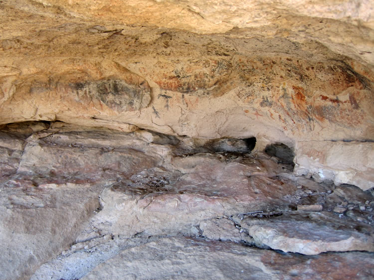 A look at some of the pictos in an adjacent rock shelter.