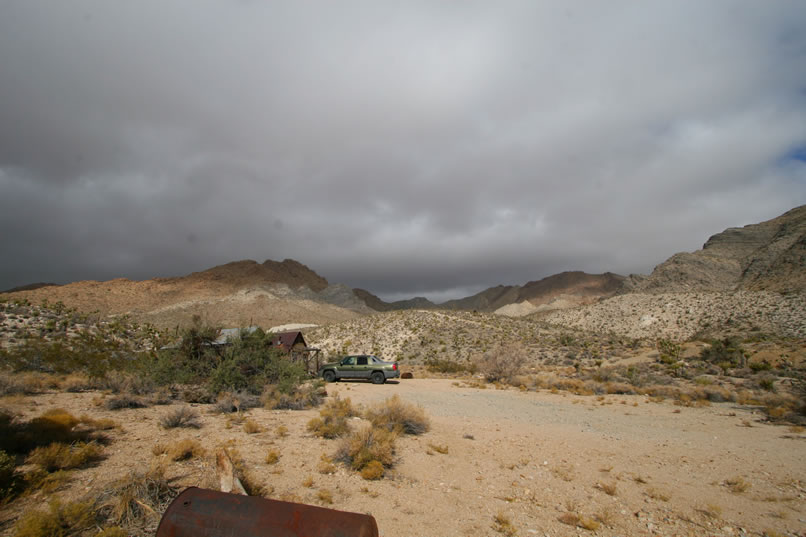 One minute we're basking in sunlight and the next the clouds and rain are back.  That's the desert for you!