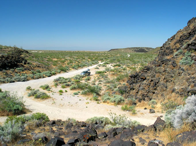 Looking down at the junction of Murphy's Well Road and Coyote Gulch.