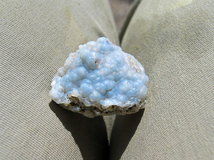 It's mid-morning now.  We've been out rockhounding to see what we could find. This piece of bubbly chalcedony is a real jewel.  Remember, these are catch and release rocks 'cause they live in Death Valley National Park.  Take photos only!