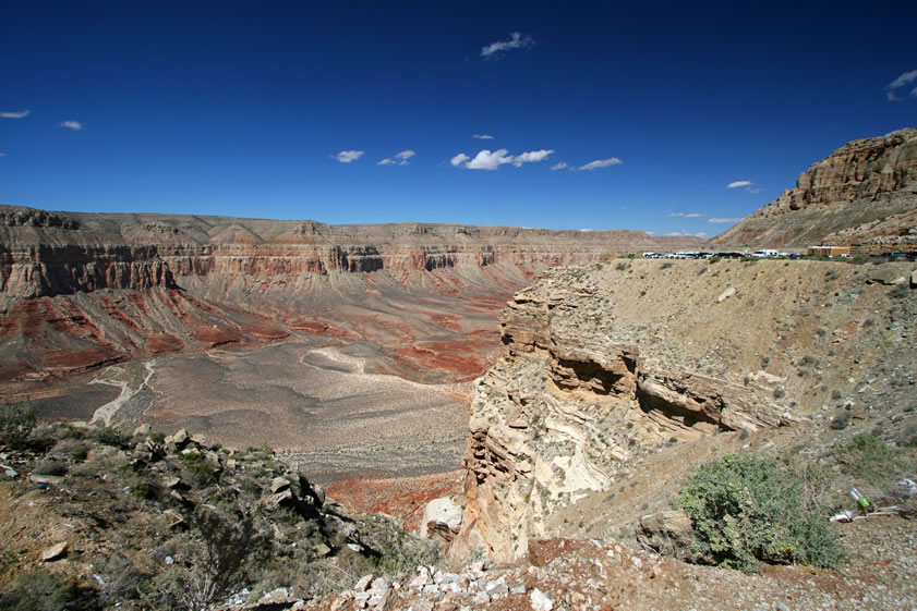 This was certainly a busy place!  Amidst all the noise and bustle we decided to walk further toward the edge of the mesa to get our first view of the trail, which drops 3,000'  in an initial headlong plunge and then more gradually as it follows first Hualapai Canyon and then Havasu Canyon to the village and beyond to the campground. 