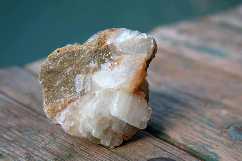 Jamie had brought back a couple of calcite crystal samples from the mine she explored yesterday.  Rather than carry them out, though, she decides to just take some photos!