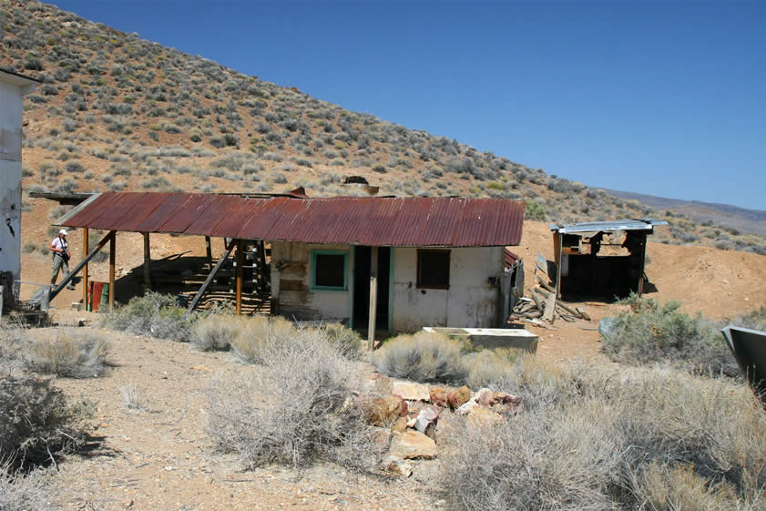 Here's a closer look at Pete's original cabin.