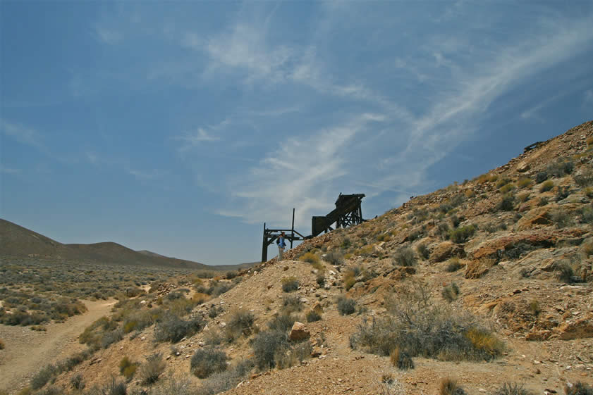 From the dugout we wander around the shoulder of the hill to check out the Cashier Mill.