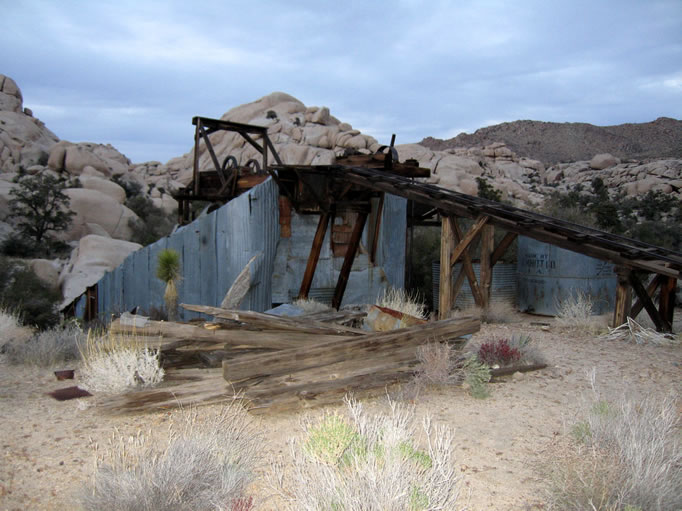 The machinery for this little two stamp mill was originally hauled up Blue Cut from Indio, amidst much sweatin' and swearin', to its first home at the New Eldorado Mill near Pinyon Well.  This was in 1891.  In 1930, after the mines there had played out, Bill Keys moved it to this location and operated it until the 1960's!