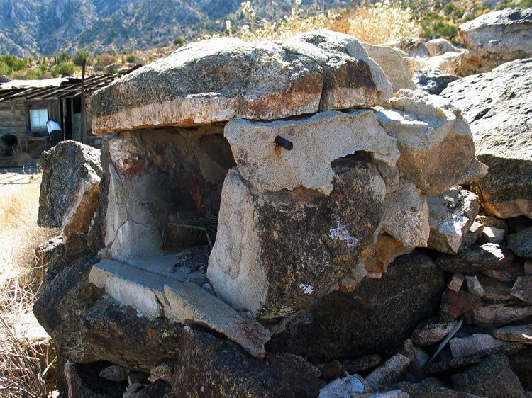 An interesting oven/barbecue structure near the cabin.