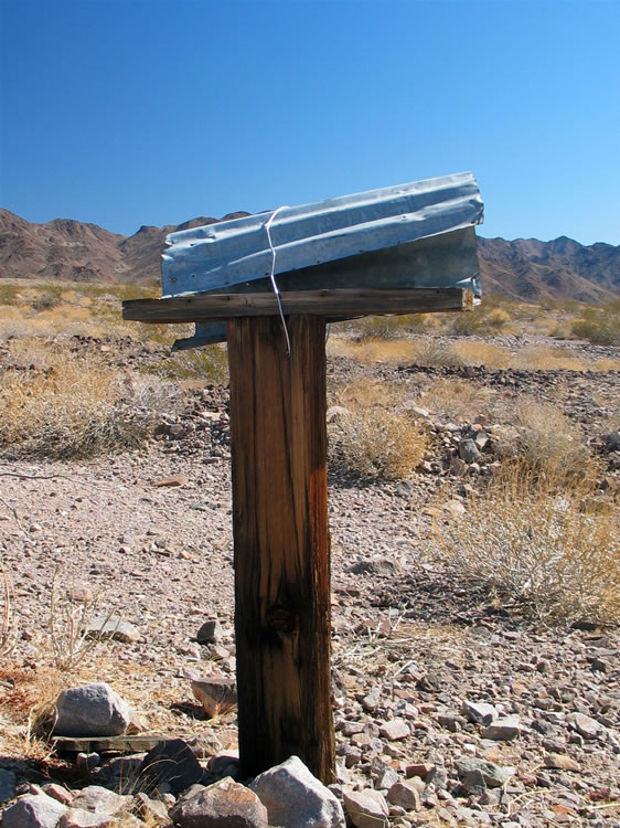 This mailbox is the desert equivalent to the X that marks the treasure location on a pirate map.