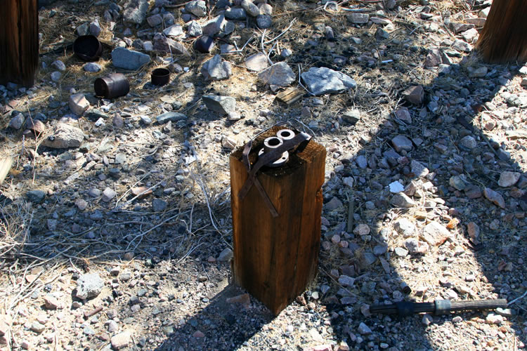 The straps which would have attached the anvil to the stump are still in place.