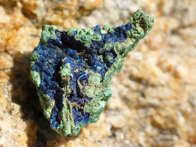 This looks a lot like azurite and malachite.