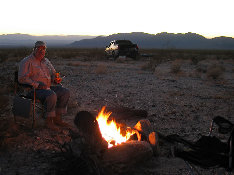 Mohave kicks back after his hike to a different area today.  We were all able to check on one another through our radios.  We want to thank him for putting up with all our chatter.  It's nice to have a bit of backup in a remote area like this.