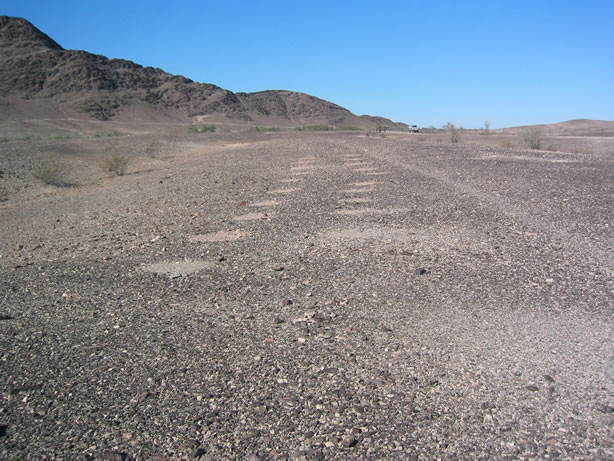 A single trail then runs to Mule Tank.