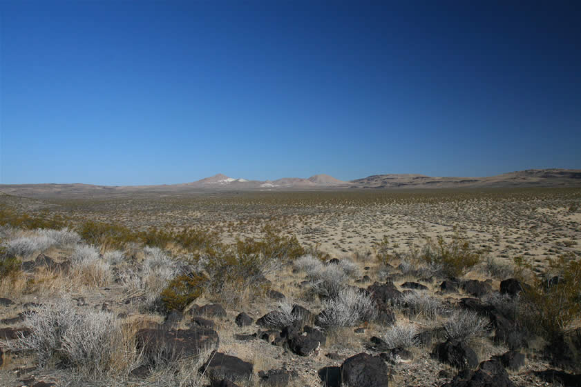 A look to the north at Opal Mountain and the general area in which we'll be hunting today.