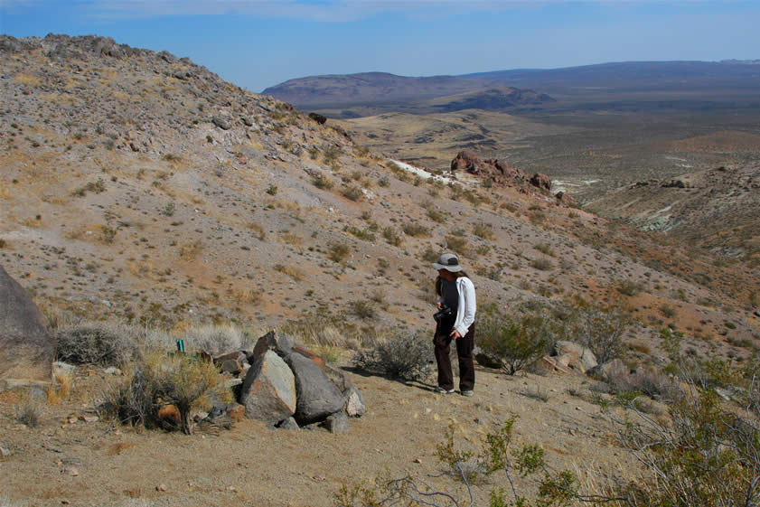 As we check out the sweeping panoramas we discover a grave!