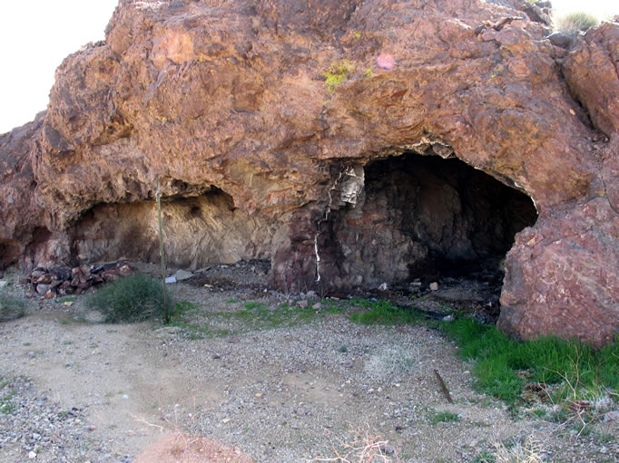 We checked out a shallow tunnel on our way out.