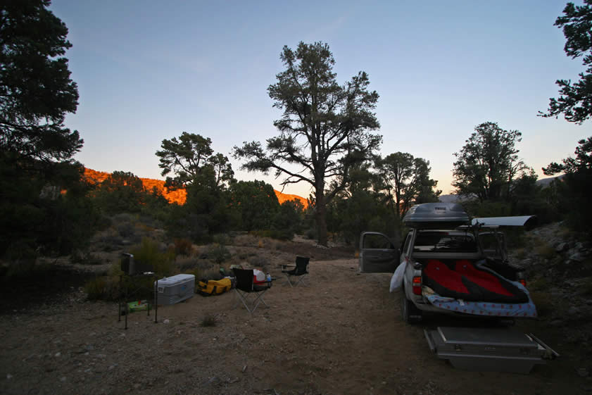 After dinner we get our black light gear together and prepare to explore the surrounding area to see if there are any fluorescent rocks around.