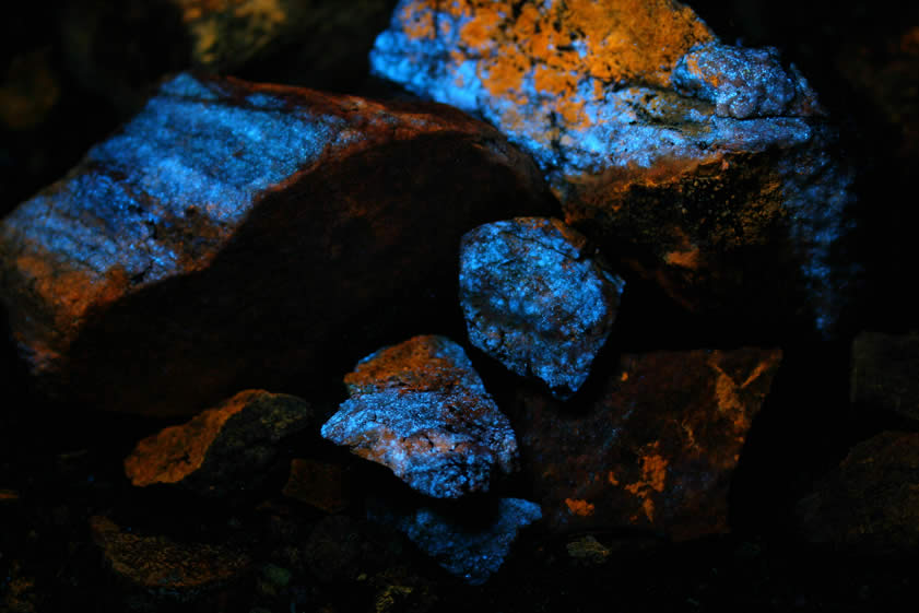 Our last find of the night is a jumble of rocks that fluoresce a bright blue color.  Time for bed.  We hope those scorpions can't get up into the truck!