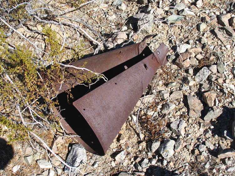 As we approach the ore bin we begin to find lots of scattered debris.