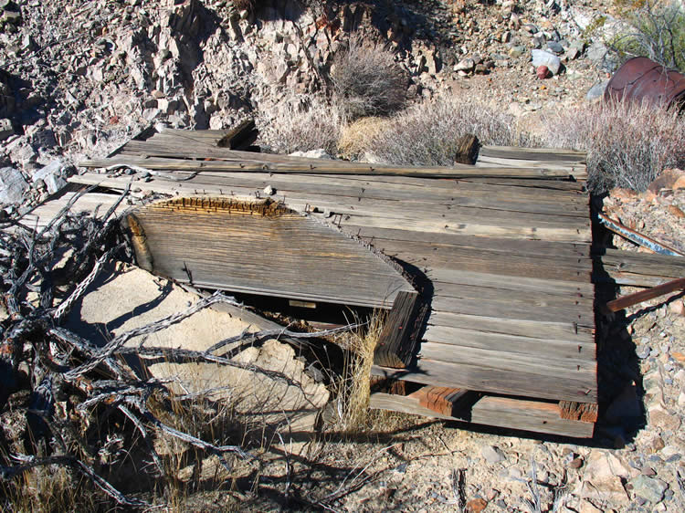 Here's a close-up of one of the wheel wells.