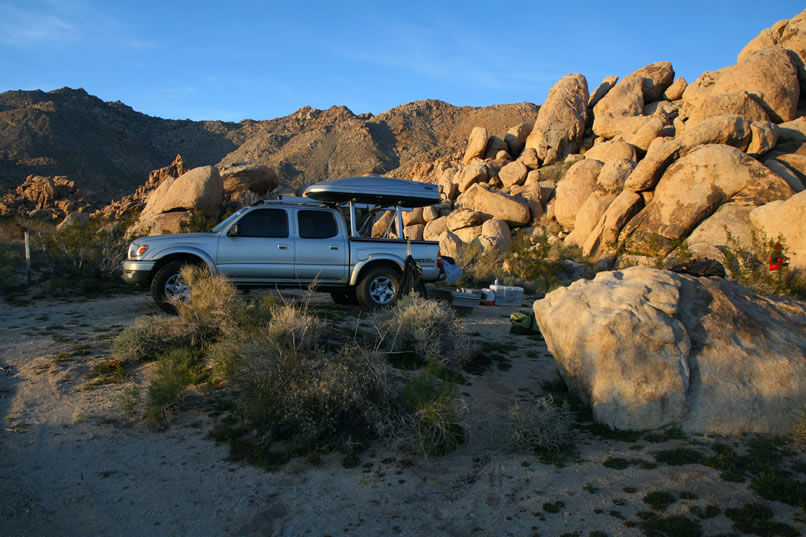 Here's another look at our campsite.  You can just see Jamie off to the far right as she finishes cleaning up after dinner.