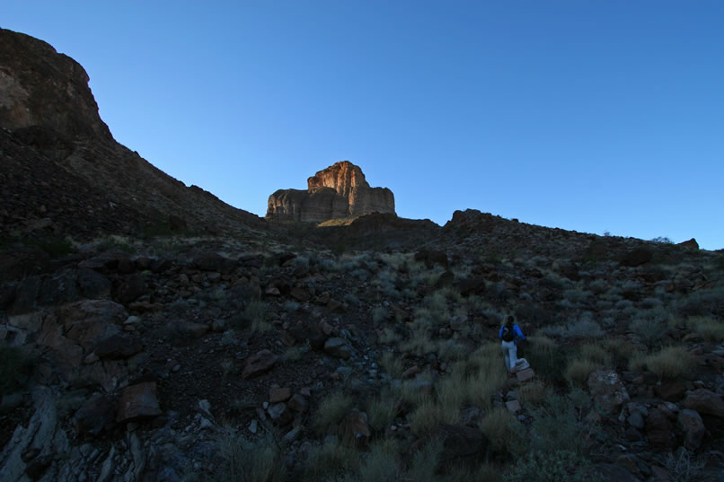 Still, the deep shadows provide a nice backdrop for the sunlight washed facets of the Mexican Hat rock formation.