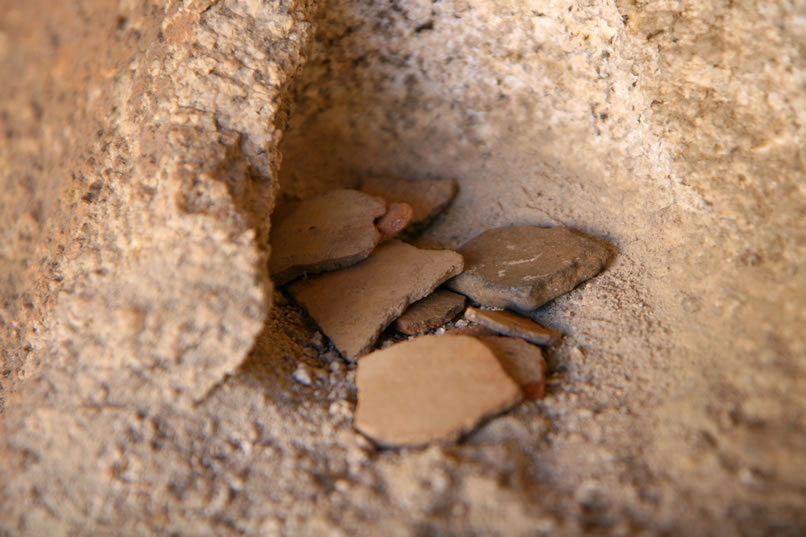 Here's a look at some pottery pieces placed in a niche in the wall of the shelter.