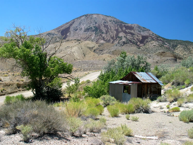 The cabin certainly has some spectacular views.