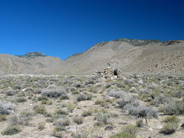 This taller stone cabin ruin could be seen for quite a distance.