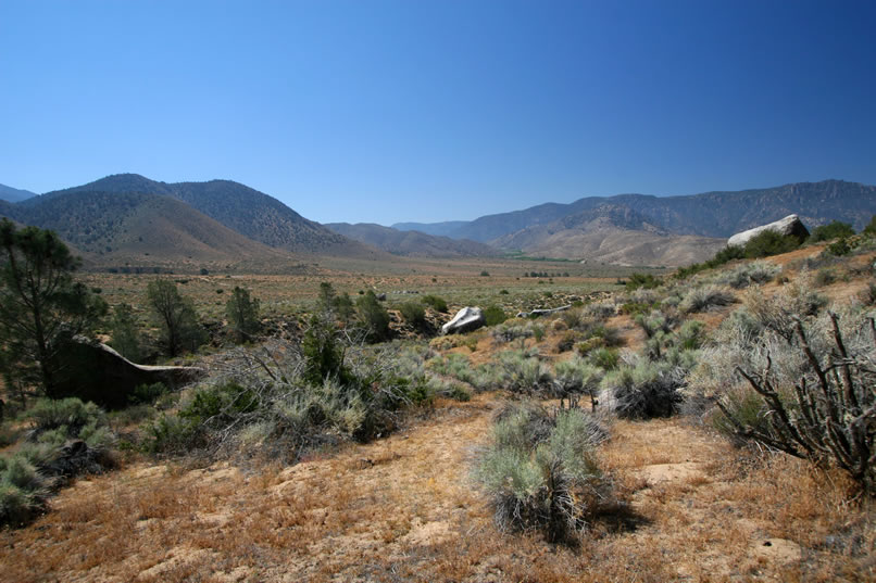 This view of the valley is taken along the trail to the next pictograph site.