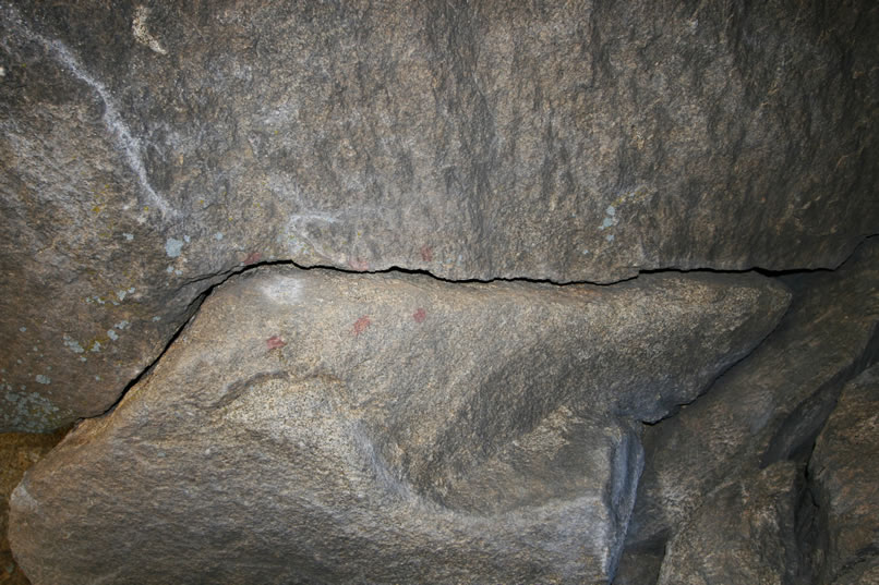 We almost missed these small red dots.  Notice that there are matching dots on the other side of the crack.