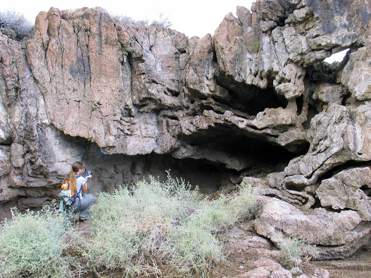 The little caves from a different angle.