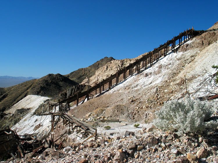 The flat spot in the center of the picture is the oldest phase of the mine.