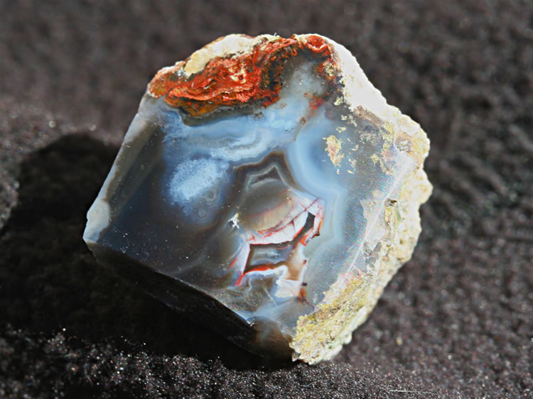 Another agate.