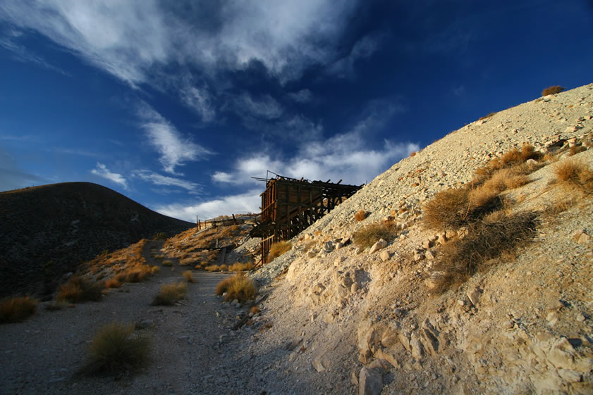 As we round a corner we get our first glimpse of the biggest ore bin up here.