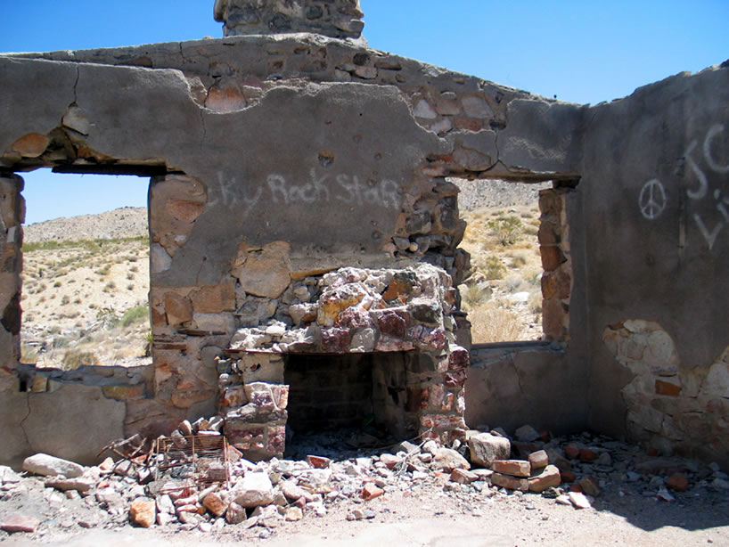 A look at the fireplace from the inside.